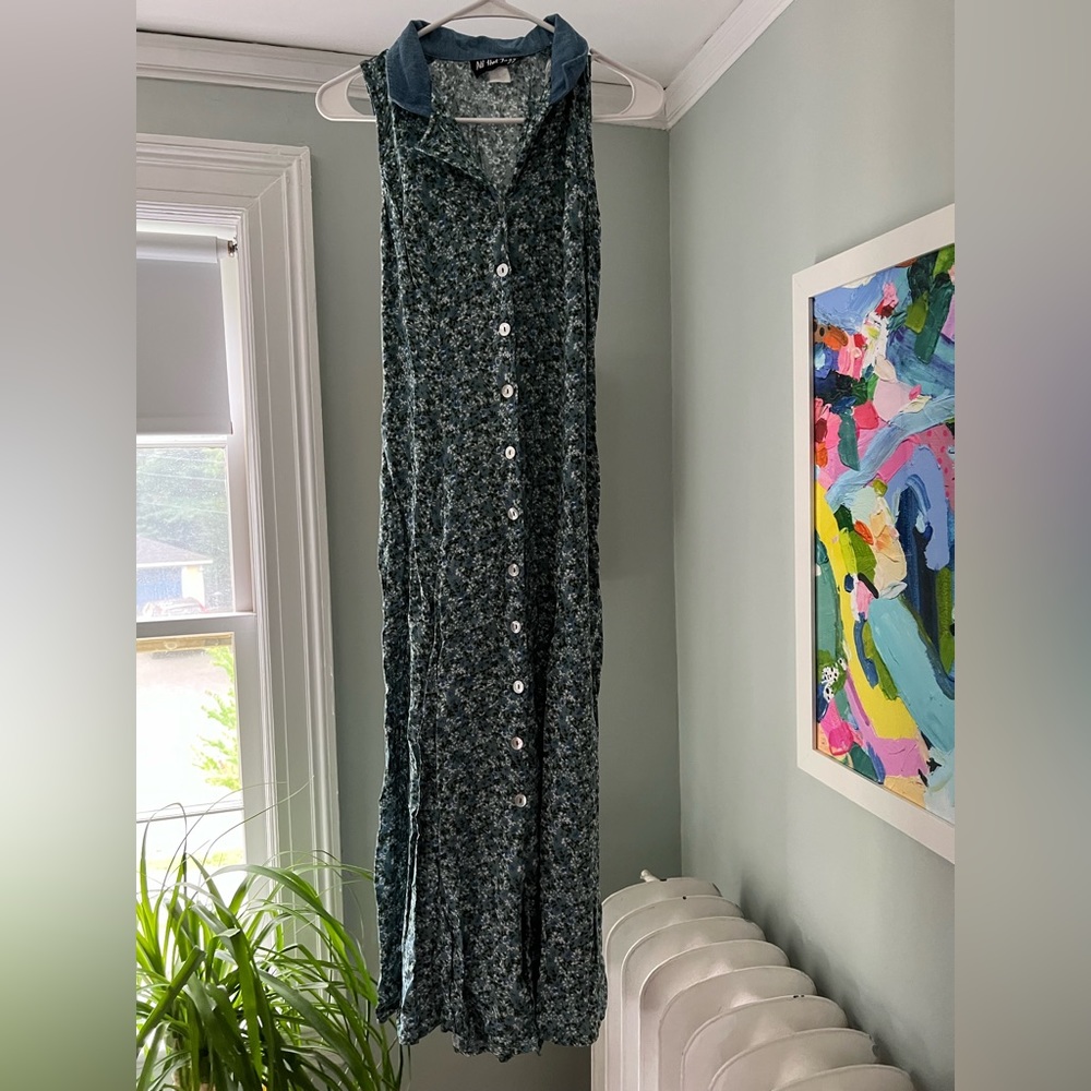 All that jazz floral dress with denim collar.